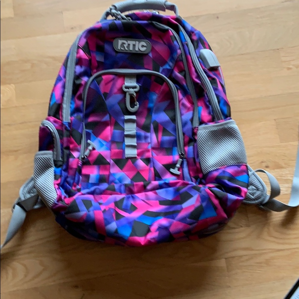 RTIC backpack NWT lots of pockets!